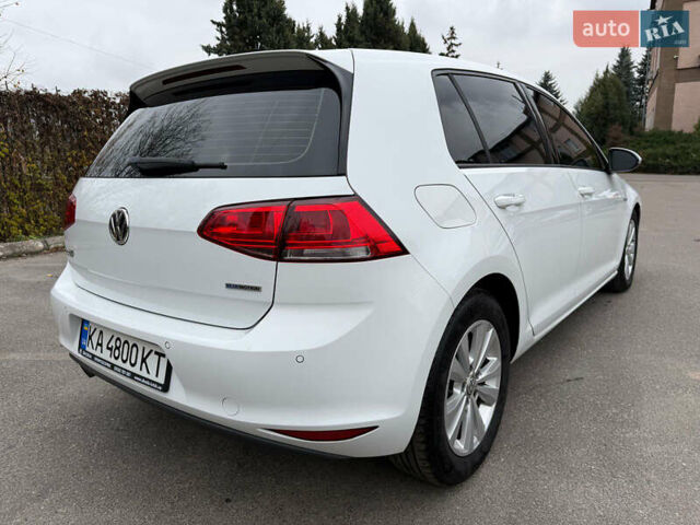 Белый Фольксваген Гольф, объемом двигателя 1.6 л и пробегом 172 тыс. км за 10900 $, фото 15 на Automoto.ua