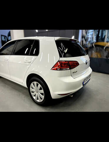 Белый Фольксваген Гольф, объемом двигателя 1.97 л и пробегом 288 тыс. км за 11900 $, фото 11 на Automoto.ua