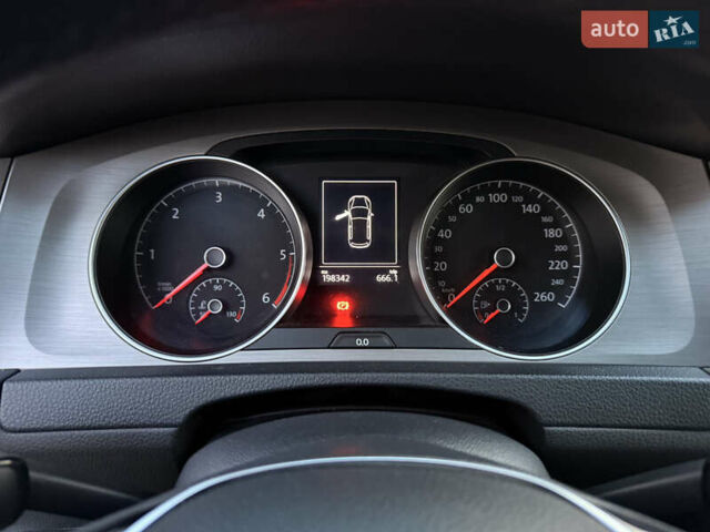 Білий Фольксваген Гольф, об'ємом двигуна 1.97 л та пробігом 198 тис. км за 14500 $, фото 33 на Automoto.ua