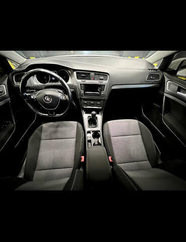 Белый Фольксваген Гольф, объемом двигателя 1.97 л и пробегом 288 тыс. км за 11900 $, фото 25 на Automoto.ua