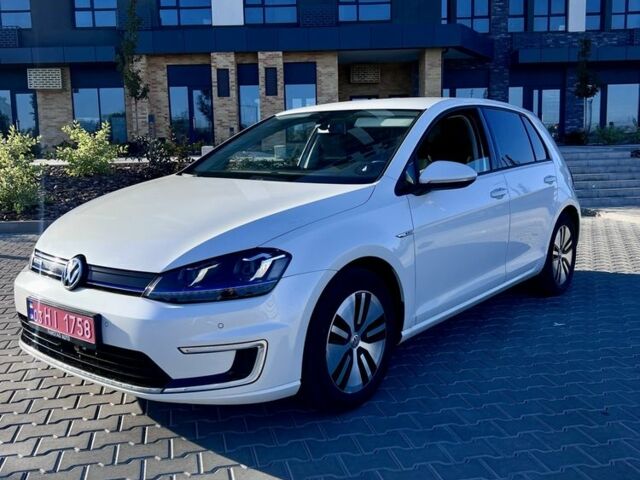 Фольксваген Гольф 2014 у Кропивницькому (Кіровограді) на Automoto.ua Білий Фольксваген Гольф, об'ємом двигуна 0 л та пробігом 107 тис. км за 8100 $, фото 5 на Automoto.ua