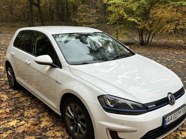 Белый Фольксваген Гольф, объемом двигателя 0 л и пробегом 175 тыс. км за 9200 $, фото 11 на Automoto.ua