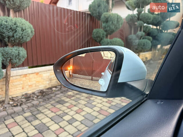 Білий Фольксваген Гольф, об'ємом двигуна 1.97 л та пробігом 198 тис. км за 14500 $, фото 26 на Automoto.ua