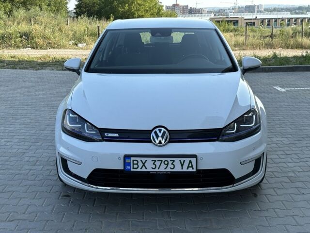 Белый Фольксваген Гольф, объемом двигателя 0 л и пробегом 96 тыс. км за 8750 $, фото 3 на Automoto.ua