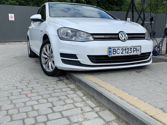 Білий Фольксваген Гольф, об'ємом двигуна 1.4 л та пробігом 205 тис. км за 7800 $, фото 2 на Automoto.ua