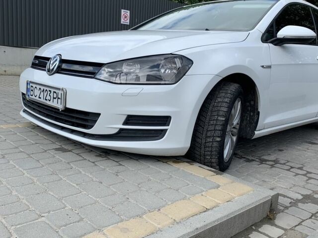 Білий Фольксваген Гольф, об'ємом двигуна 1.4 л та пробігом 205 тис. км за 7800 $, фото 1 на Automoto.ua