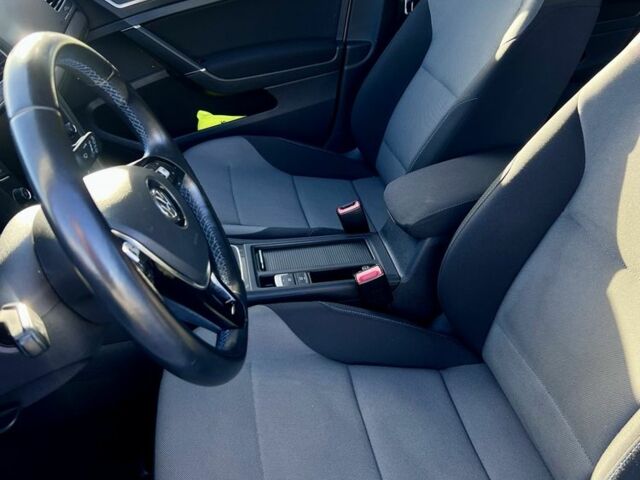 Фольксваген Гольф 2014 у Кропивницькому (Кіровограді) на Automoto.ua Білий Фольксваген Гольф, об'ємом двигуна 0 л та пробігом 107 тис. км за 8100 $, фото 15 на Automoto.ua