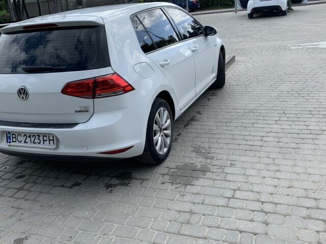 Білий Фольксваген Гольф, об'ємом двигуна 1.4 л та пробігом 205 тис. км за 7800 $, фото 4 на Automoto.ua