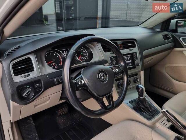 Белый Фольксваген Гольф, объемом двигателя 1.8 л и пробегом 127 тыс. км за 11199 $, фото 41 на Automoto.ua