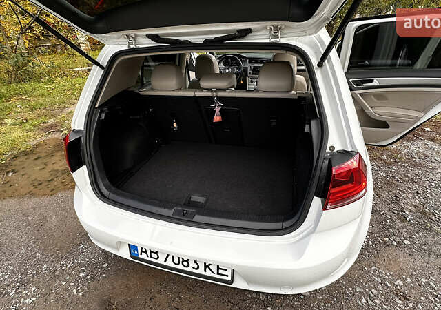 Білий Фольксваген Гольф, об'ємом двигуна 1.8 л та пробігом 127 тис. км за 11100 $, фото 10 на Automoto.ua