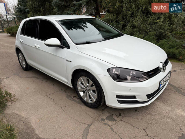 Белый Фольксваген Гольф, объемом двигателя 1.6 л и пробегом 172 тыс. км за 10900 $, фото 10 на Automoto.ua