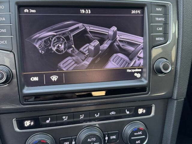 Белый Фольксваген Гольф, объемом двигателя 0 л и пробегом 167 тыс. км за 9500 $, фото 1 на Automoto.ua