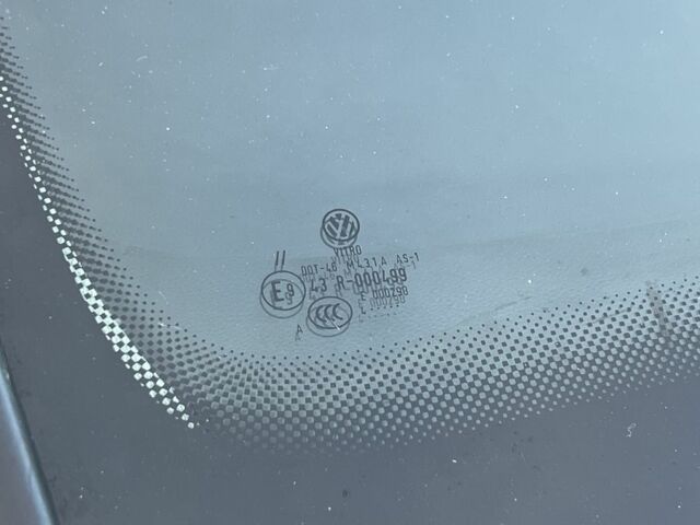 Белый Фольксваген Гольф, объемом двигателя 1.8 л и пробегом 115 тыс. км за 11500 $, фото 22 на Automoto.ua