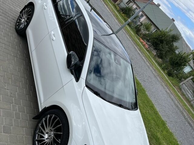 Белый Фольксваген Гольф, объемом двигателя 0 л и пробегом 105 тыс. км за 9500 $, фото 15 на Automoto.ua