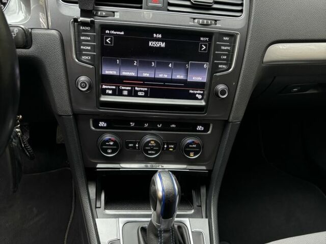 Белый Фольксваген Гольф, объемом двигателя 0 л и пробегом 175 тыс. км за 9200 $, фото 19 на Automoto.ua