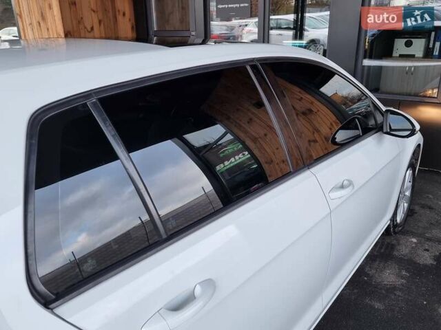 Белый Фольксваген Гольф, объемом двигателя 1.8 л и пробегом 127 тыс. км за 11199 $, фото 36 на Automoto.ua