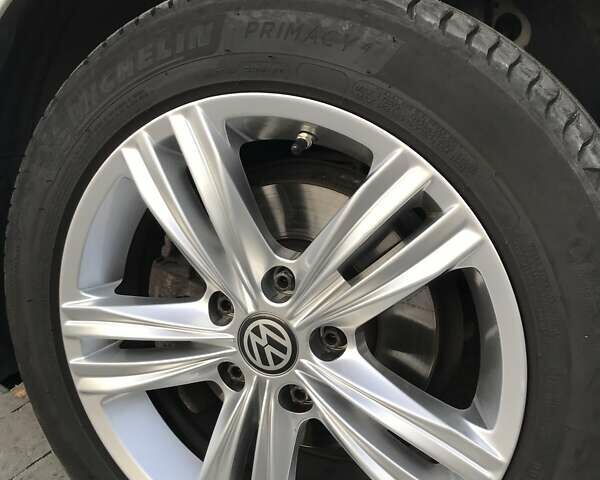 Білий Фольксваген Гольф, об'ємом двигуна 1.2 л та пробігом 129 тис. км за 10500 $, фото 15 на Automoto.ua