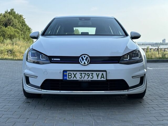 Белый Фольксваген Гольф, объемом двигателя 0 л и пробегом 96 тыс. км за 8750 $, фото 6 на Automoto.ua