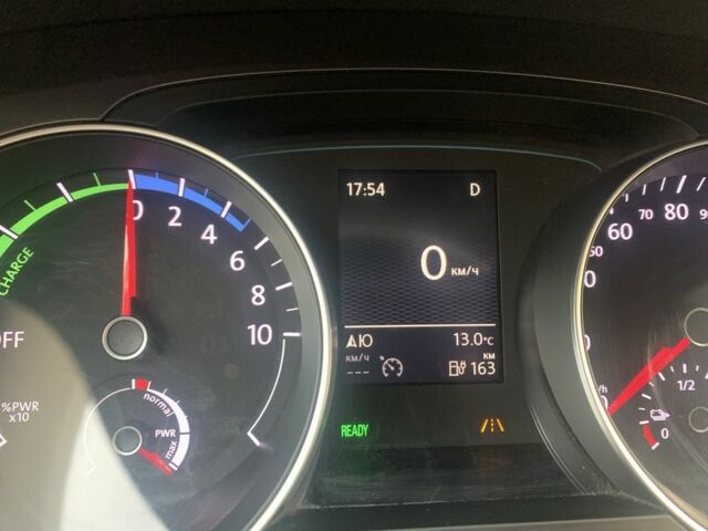 Белый Фольксваген Гольф, объемом двигателя 0 л и пробегом 120 тыс. км за 10700 $, фото 7 на Automoto.ua