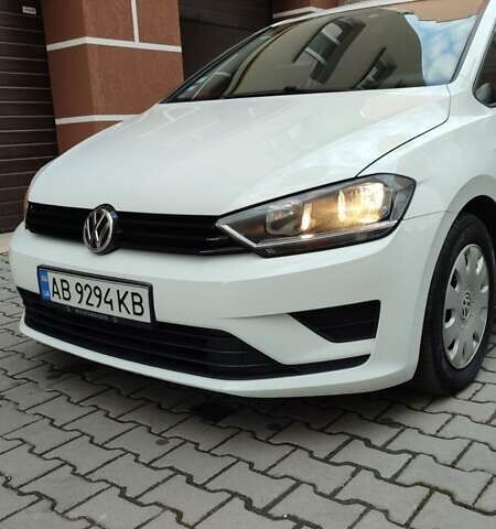 Білий Фольксваген Гольф, об'ємом двигуна 1.6 л та пробігом 221 тис. км за 9650 $, фото 2 на Automoto.ua