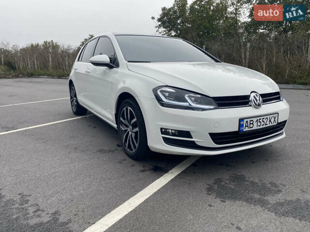 Белый Фольксваген Гольф, объемом двигателя 1.8 л и пробегом 93 тыс. км за 13700 $, фото 6 на Automoto.ua