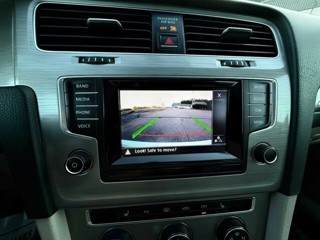 Белый Фольксваген Гольф, объемом двигателя 1.8 л и пробегом 73 тыс. км за 6000 $, фото 9 на Automoto.ua