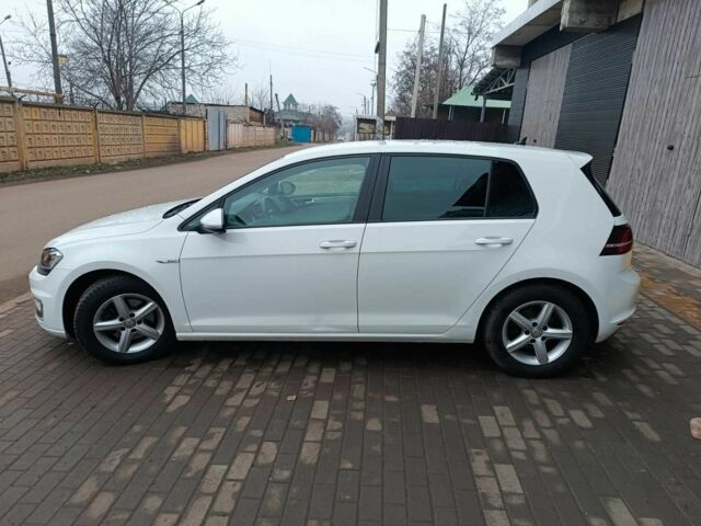 Білий Фольксваген Гольф, об'ємом двигуна 0 л та пробігом 118 тис. км за 9600 $, фото 4 на Automoto.ua