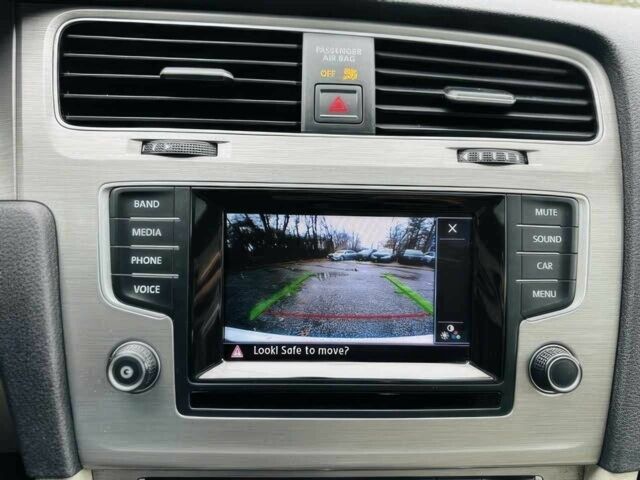 Белый Фольксваген Гольф, объемом двигателя 1.8 л и пробегом 80 тыс. км за 3850 $, фото 9 на Automoto.ua