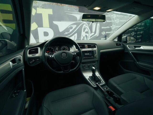 Белый Фольксваген Гольф, объемом двигателя 2 л и пробегом 210 тыс. км за 11900 $, фото 4 на Automoto.ua