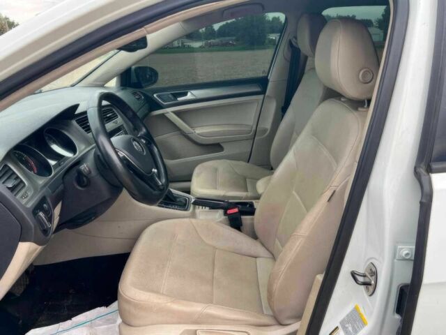 Белый Фольксваген Гольф, объемом двигателя 1.8 л и пробегом 76 тыс. км за 12000 $, фото 7 на Automoto.ua