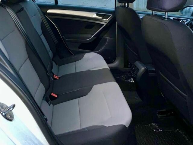 Білий Фольксваген Гольф, об'ємом двигуна 0 л та пробігом 80 тис. км за 8400 $, фото 8 на Automoto.ua