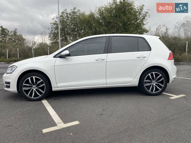 Белый Фольксваген Гольф, объемом двигателя 1.8 л и пробегом 93 тыс. км за 13700 $, фото 1 на Automoto.ua