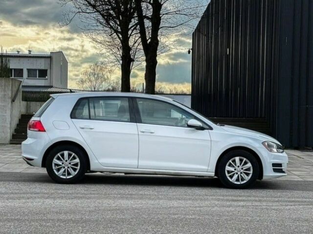 Білий Фольксваген Гольф, об'ємом двигуна 1.4 л та пробігом 126 тис. км за 8200 $, фото 3 на Automoto.ua