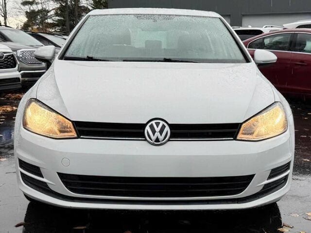 Белый Фольксваген Гольф, объемом двигателя 1.8 л и пробегом 73 тыс. км за 1600 $, фото 1 на Automoto.ua