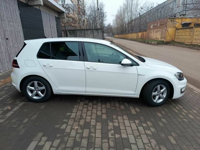Білий Фольксваген Гольф, об'ємом двигуна 0 л та пробігом 118 тис. км за 9600 $, фото 8 на Automoto.ua