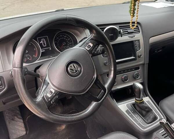 Білий Фольксваген Гольф, об'ємом двигуна 1.97 л та пробігом 203 тис. км за 13699 $, фото 10 на Automoto.ua