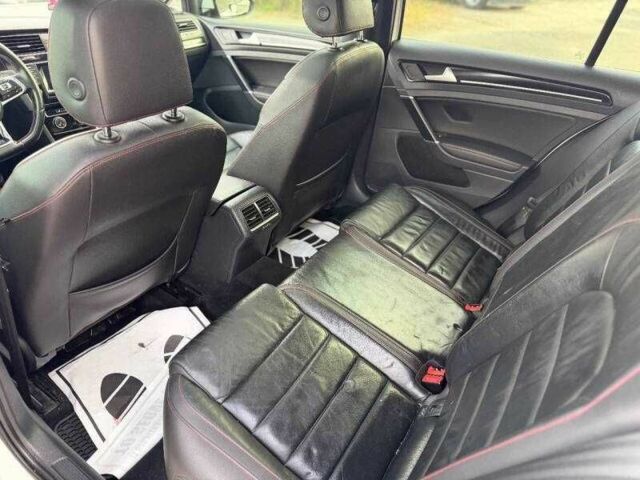 Білий Фольксваген Гольф, об'ємом двигуна 2 л та пробігом 74 тис. км за 1700 $, фото 13 на Automoto.ua