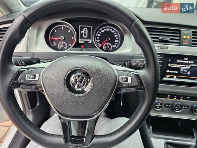 Белый Фольксваген Гольф, объемом двигателя 1.6 л и пробегом 230 тыс. км за 10650 $, фото 16 на Automoto.ua
