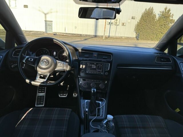 Белый Фольксваген Гольф, объемом двигателя 2 л и пробегом 89 тыс. км за 14500 $, фото 7 на Automoto.ua