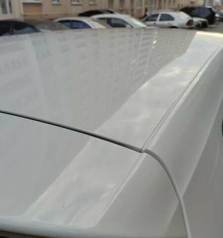 Білий Фольксваген Гольф, об'ємом двигуна 1.6 л та пробігом 221 тис. км за 9650 $, фото 16 на Automoto.ua