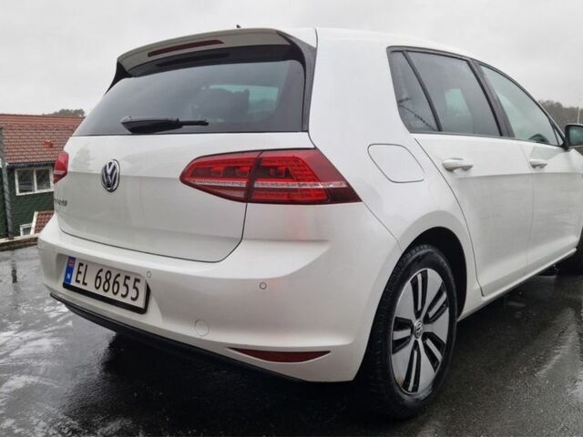 Білий Фольксваген Гольф, об'ємом двигуна 0 л та пробігом 63 тис. км за 7800 $, фото 2 на Automoto.ua