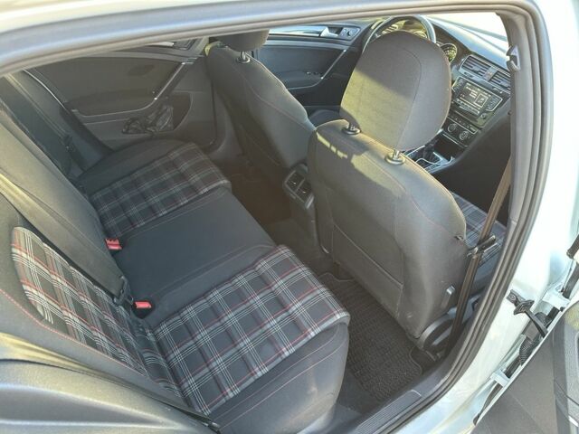 Белый Фольксваген Гольф, объемом двигателя 2 л и пробегом 89 тыс. км за 14500 $, фото 9 на Automoto.ua