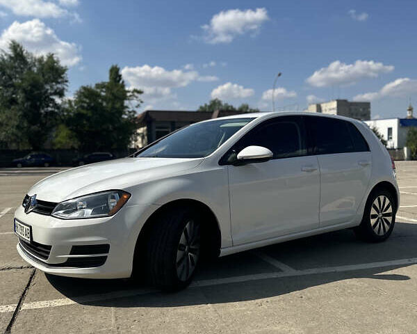 Белый Фольксваген Гольф, объемом двигателя 1.8 л и пробегом 64 тыс. км за 10700 $, фото 4 на Automoto.ua