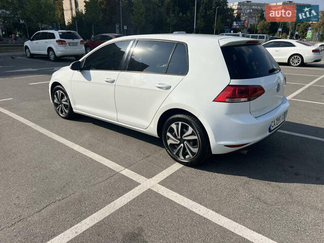 Белый Фольксваген Гольф, объемом двигателя 1.6 л и пробегом 250 тыс. км за 11700 $, фото 11 на Automoto.ua