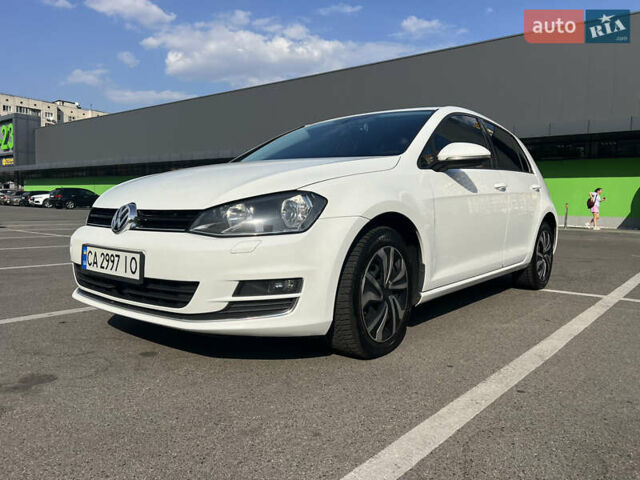 Белый Фольксваген Гольф, объемом двигателя 1.6 л и пробегом 250 тыс. км за 11700 $, фото 10 на Automoto.ua