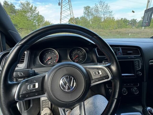 Білий Фольксваген Гольф, об'ємом двигуна 2 л та пробігом 137 тис. км за 12500 $, фото 4 на Automoto.ua