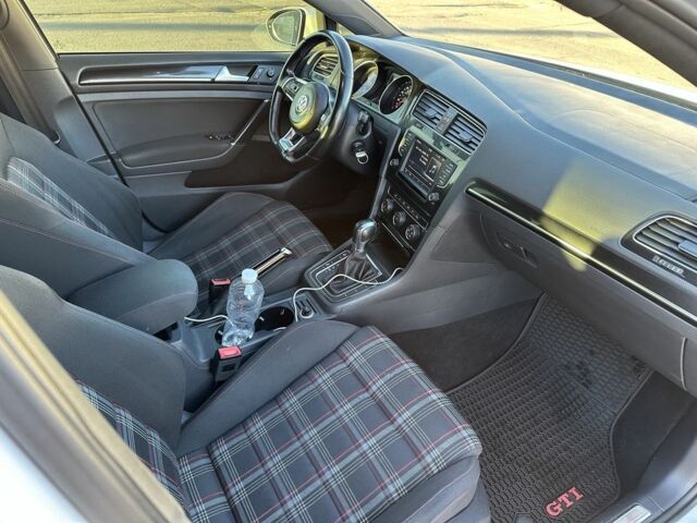 Белый Фольксваген Гольф, объемом двигателя 2 л и пробегом 89 тыс. км за 14500 $, фото 8 на Automoto.ua