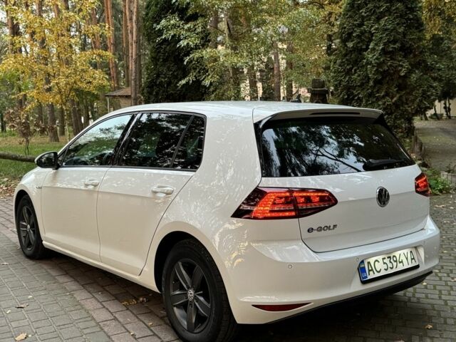 Белый Фольксваген Гольф, объемом двигателя 0 л и пробегом 89 тыс. км за 8450 $, фото 4 на Automoto.ua