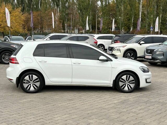 Білий Фольксваген Гольф, об'ємом двигуна 0 л та пробігом 150 тис. км за 9400 $, фото 7 на Automoto.ua