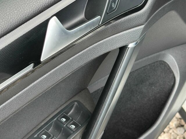 Білий Фольксваген Гольф, об'ємом двигуна 2 л та пробігом 89 тис. км за 14450 $, фото 12 на Automoto.ua